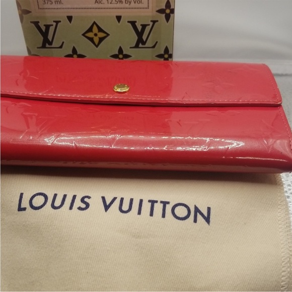 Louis Vuitton Pink Sarah Vernis Leather Wallet - Picture 8 of 12
